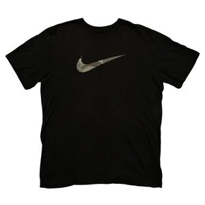 * 3 FOR $10 NIKE ITEMS | Nike Black Short Sleeve Tee with Iconic Swoosh